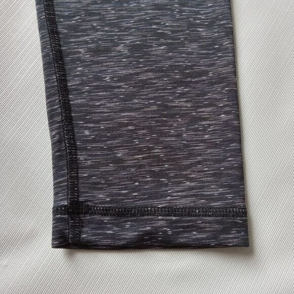 90 Degree by Reflex Marled Charcoal Gray Speckled Capri Leggings Women's Small - Picture 11 of 12
